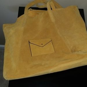 Yellow/mustard Mango tote with card holder